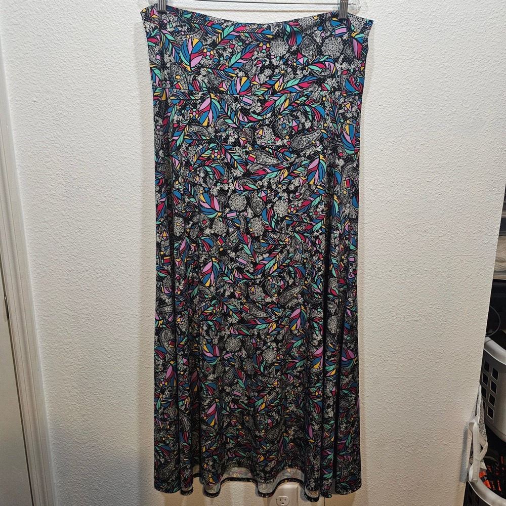 LuLaRoe Maxi Skirt Multi Color Feather Paisley Print Yoga Waistband Size XL